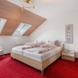 Schlafzimmer%2001
